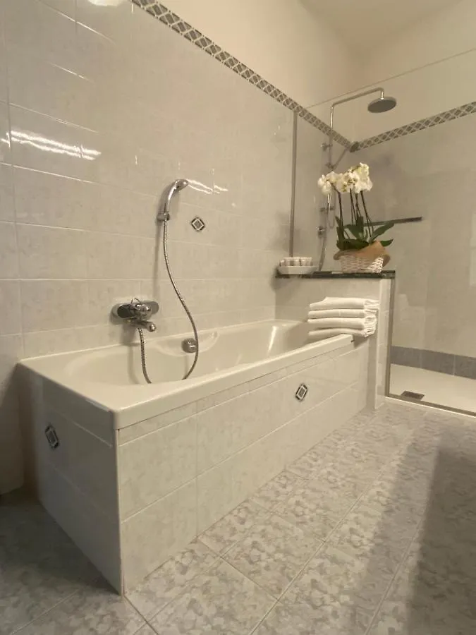Il Molo Di Hotel Villa Aurora Lezzeno